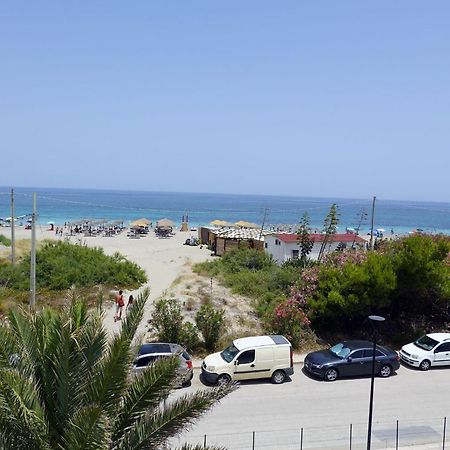 Giallomare Aparthotel Marzamemi Kültér fotó