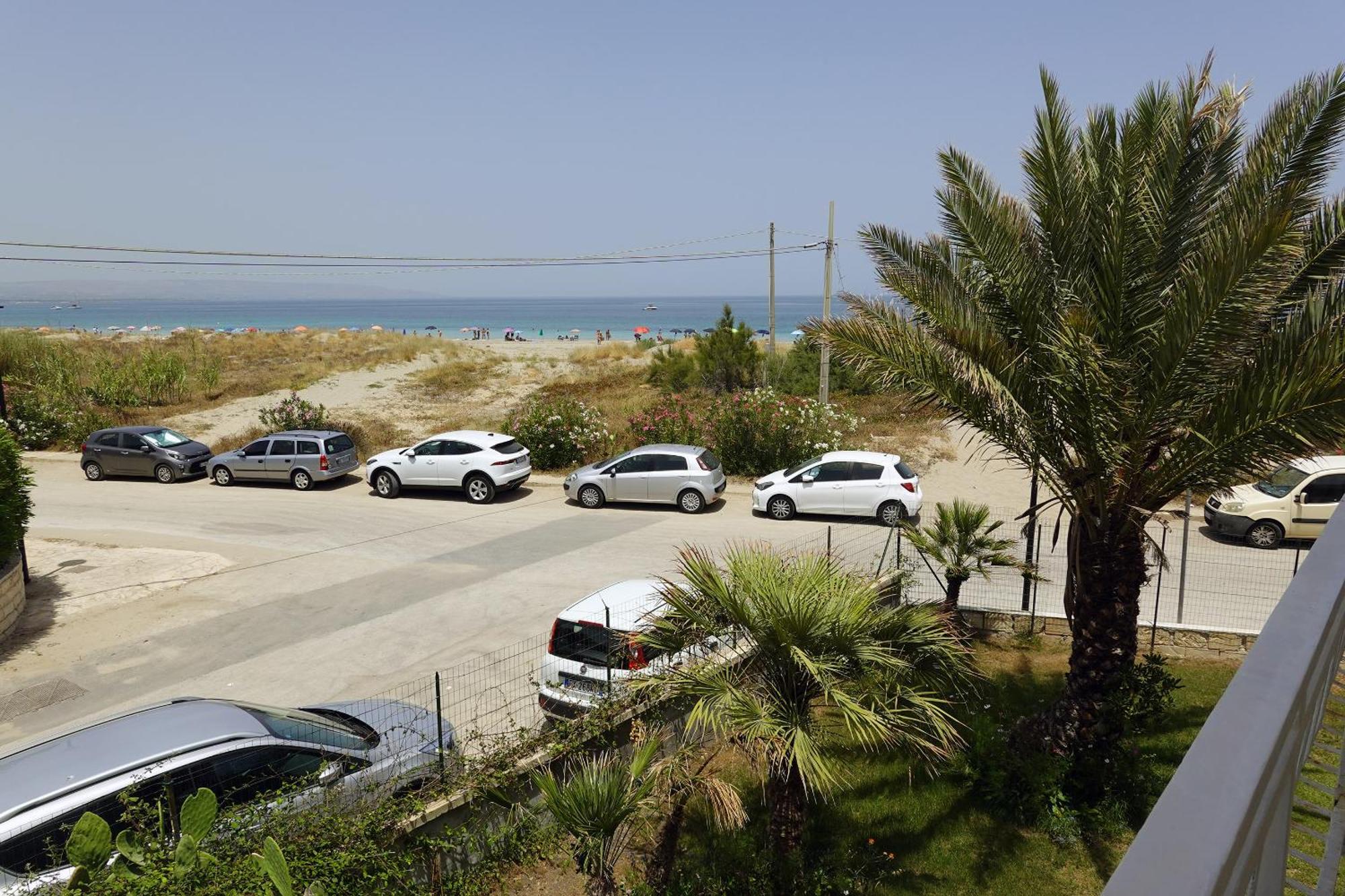 Giallomare Aparthotel Marzamemi Kültér fotó